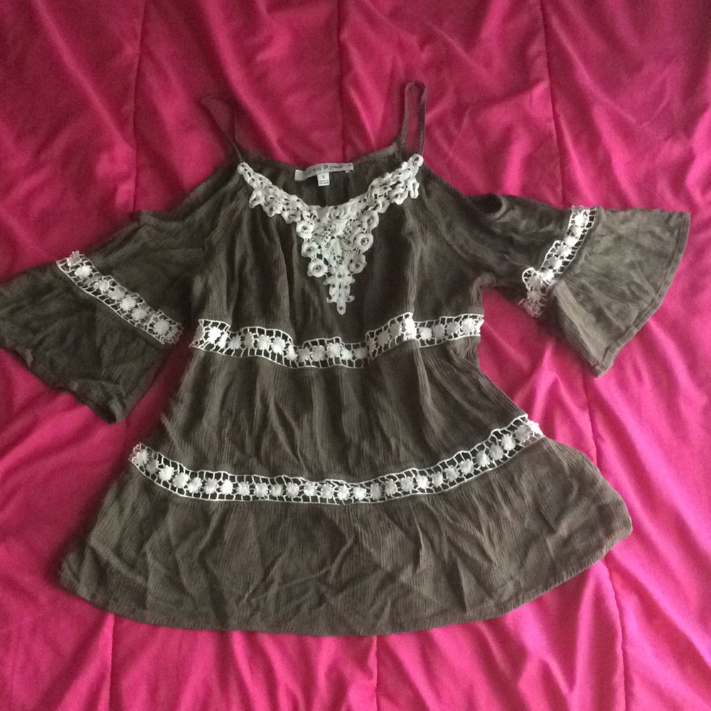 Cold shoulder shirt